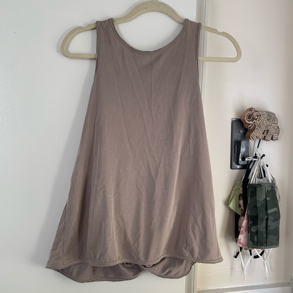 Open back tank